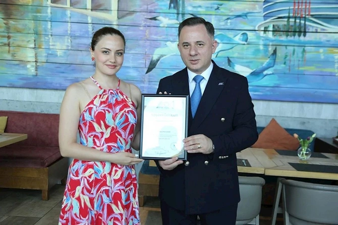 AQC Milli Mətbuat Günündə media nümayəndələri ilə görüş keçirib — FOTOLAR AQC Milli Mətbuat Günündə media nümayəndələri ilə görüş keçirib — FOTOLAR