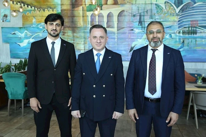 AQC Milli Mətbuat Günündə media nümayəndələri ilə görüş keçirib — FOTOLAR AQC Milli Mətbuat Günündə media nümayəndələri ilə görüş keçirib — FOTOLAR