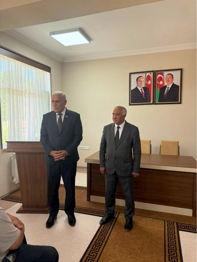 Milli Məclisin deputatı Vüqar Rəhimzadə Ordubadda seçiciləri ilə növbəti görüşünü keçirib — FOTOLAR Milli Məclisin deputatı Vüqar Rəhimzadə Ordubadda seçiciləri ilə növbəti görüşünü keçirib — FOTOLAR