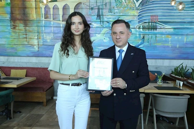 AQC Milli Mətbuat Günündə media nümayəndələri ilə görüş keçirib — FOTOLAR AQC Milli Mətbuat Günündə media nümayəndələri ilə görüş keçirib — FOTOLAR