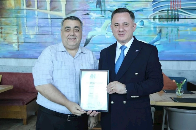 AQC Milli Mətbuat Günündə media nümayəndələri ilə görüş keçirib — FOTOLAR AQC Milli Mətbuat Günündə media nümayəndələri ilə görüş keçirib — FOTOLAR