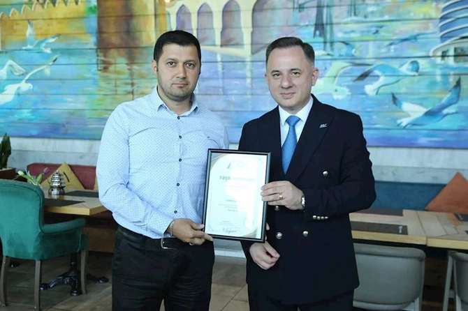 AQC Milli Mətbuat Günündə media nümayəndələri ilə görüş keçirib — FOTOLAR AQC Milli Mətbuat Günündə media nümayəndələri ilə görüş keçirib — FOTOLAR