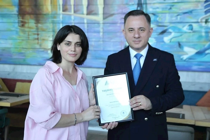 AQC Milli Mətbuat Günündə media nümayəndələri ilə görüş keçirib — FOTOLAR AQC Milli Mətbuat Günündə media nümayəndələri ilə görüş keçirib — FOTOLAR