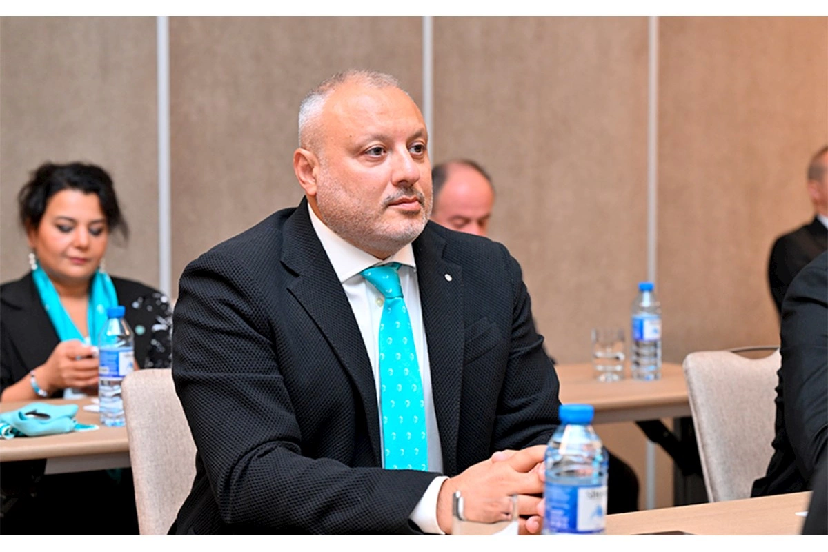 Elxan Səmədov növbəti dəfə PFL-in prezidenti seçildi