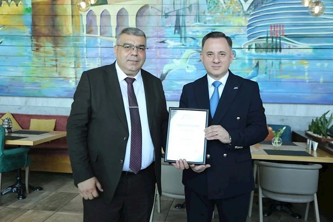 AQC Milli Mətbuat Günündə media nümayəndələri ilə görüş keçirib — FOTOLAR AQC Milli Mətbuat Günündə media nümayəndələri ilə görüş keçirib — FOTOLAR