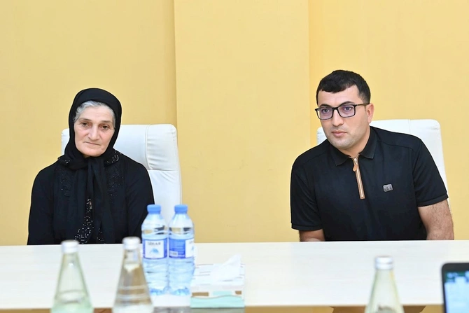 Emin Əmrullayev Saatlıda vətəndaşları qəbul etdi — FOTOLAR