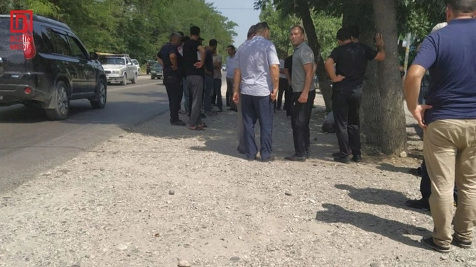 Xaçmazda aptekin qarşısında meyit tapılıb — FOTO