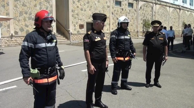 FHN-in Dövlət Yanğından Mühafizə Xidməti yanğın-taktiki təlim təşkil edib — FOTOLAR FHN-in Dövlət Yanğından Mühafizə Xidməti yanğın-taktiki təlim təşkil edib — FOTOLAR
