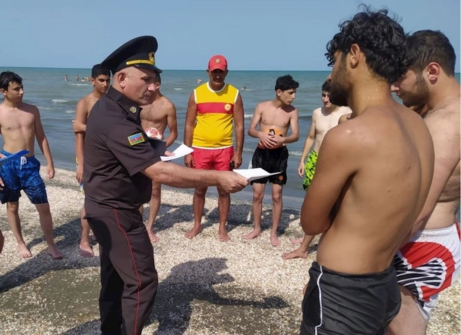 Vətəndaşlara çimərliklərdə təhlükəsizlik qaydaları izah edilib — FOTOLAR