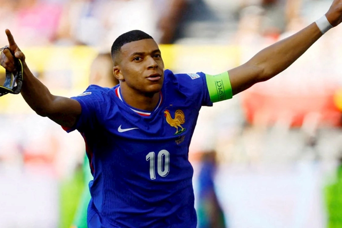 Mbappe Zidanın rəhbərliyi altında da Fransa millisinin kapitanı olaraq qalacaq