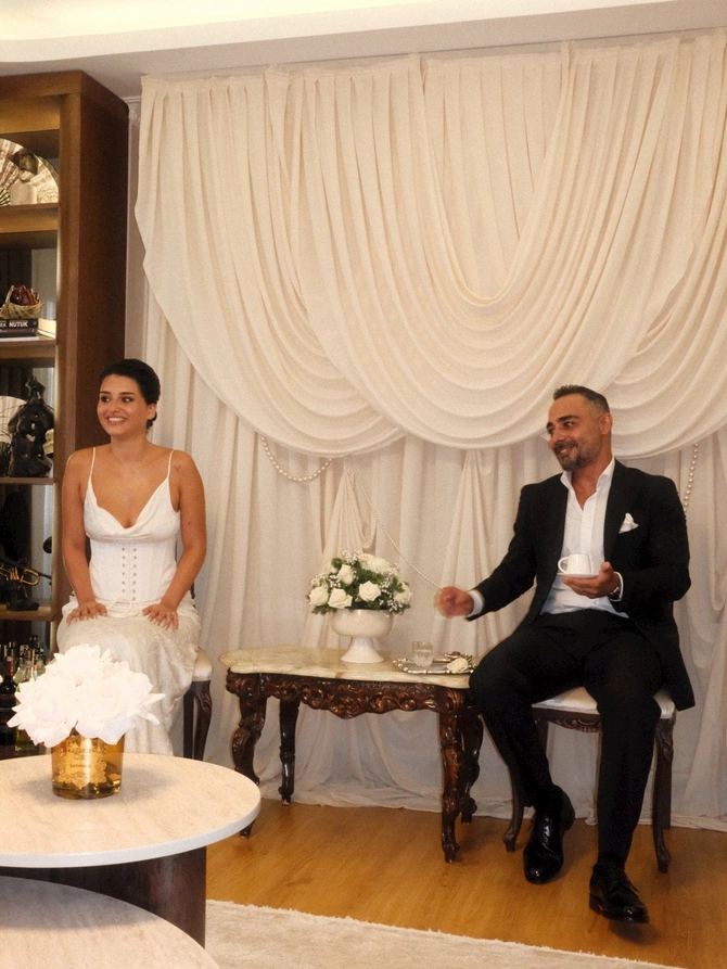 Türk aktyor nişanlandı — FOTOLAR