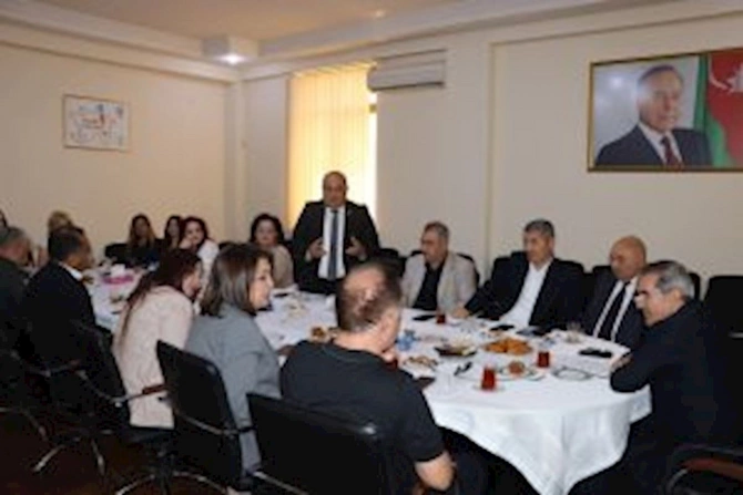 YAP Səbail rayon təşkilatında qeyri-hökumət təşkilatları ilə birgə tədbir keçirilib — FOTOLAR YAP Səbail rayon təşkilatında qeyri-hökumət təşkilatları ilə birgə tədbir keçirilib — FOTOLAR