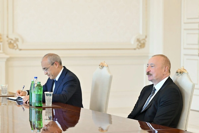 İlham Əliyev Dünya Güləş Birliyinin prezidentini qəbul edib — FOTOLAR İlham Əliyev Dünya Güləş Birliyinin prezidentini qəbul edib — FOTOLAR
