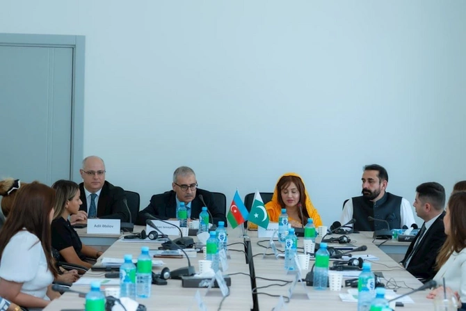 Azərbaycan-Pakistan əməkdaşlığı çərçivəsində ədliyyə sahəsi üzrə təlim keçirilib — FOTOLAR