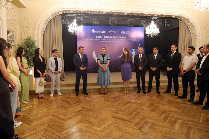 Enerji Dialoqu Platforması çərçivəsində silsilə məlumatlandırma sessiyaları başa çatıb — FOTOLAR