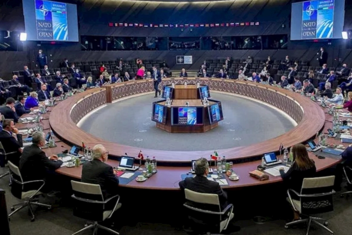 NATO Ankara sammitində Rusiyanı təhlükə elan edəcək və Ukraynaya iki il ərzində 140 milyard avro vəd edəcək