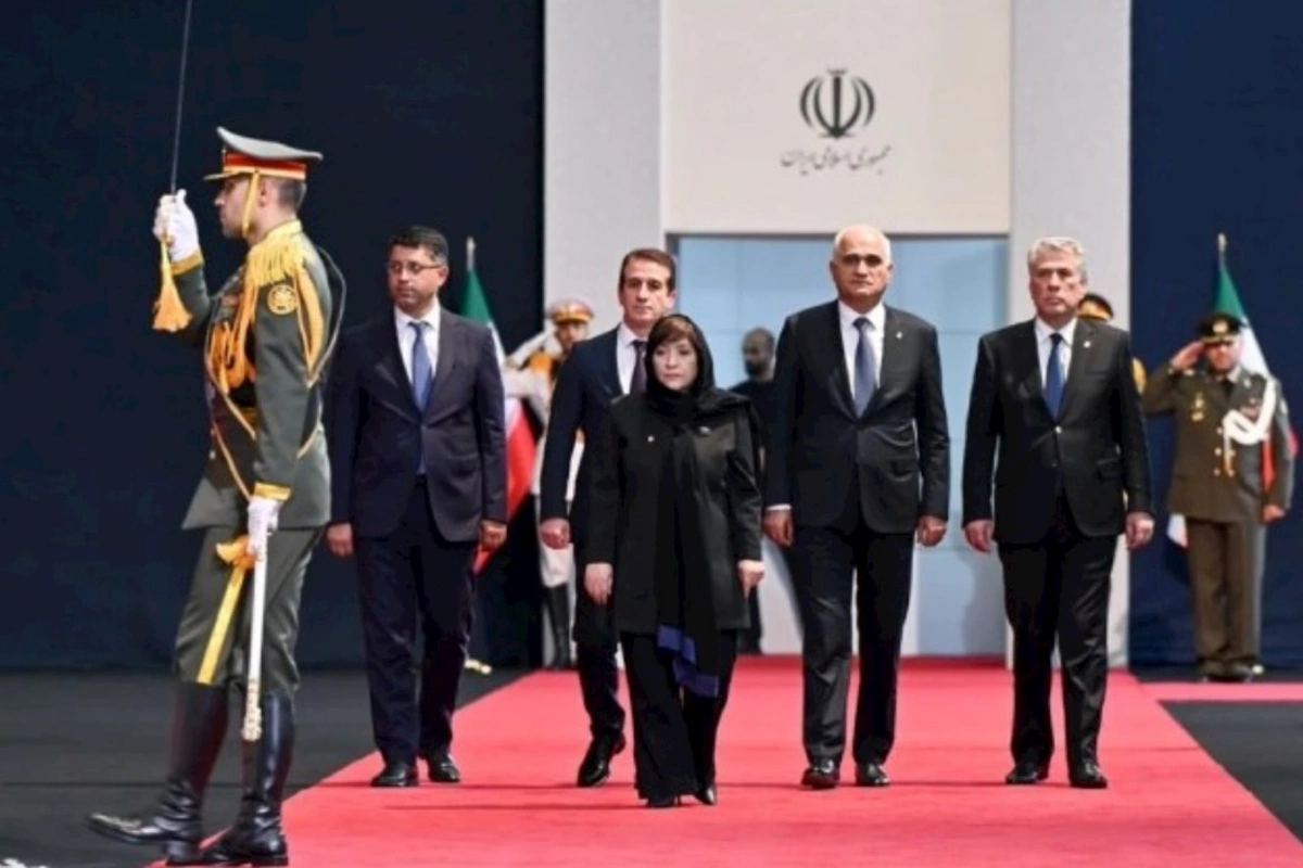Sahibə Qafarova Xameneinin vida mərasimində — FOTOLAR