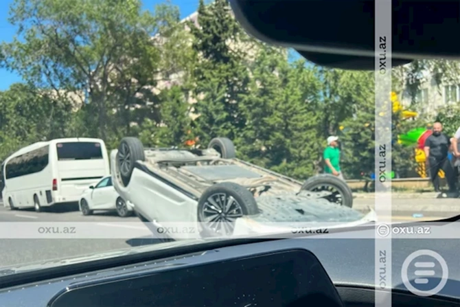 Bakıda Changan aşdı: Yaralananlar var — FOTO Bakıda Changan aşdı: Yaralananlar var — FOTO