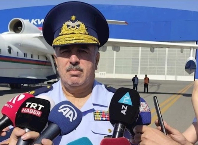 Nazir bir generalı təqaüdə göndərdi, digərinə vəzifə verdi — FOTOLAR