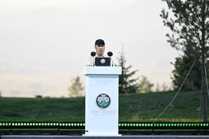 İlham Əliyev həmkarları ilə Qolf Klubun açılışında iştirak etdi — FOTOLAR İlham Əliyev həmkarları ilə Qolf Klubun açılışında iştirak etdi — FOTOLAR