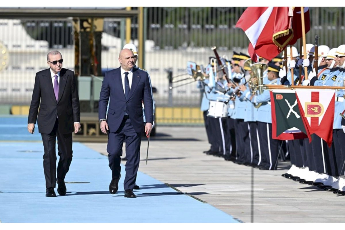 Livan Prezidenti Türkiyədə rəsmi səfərdədir