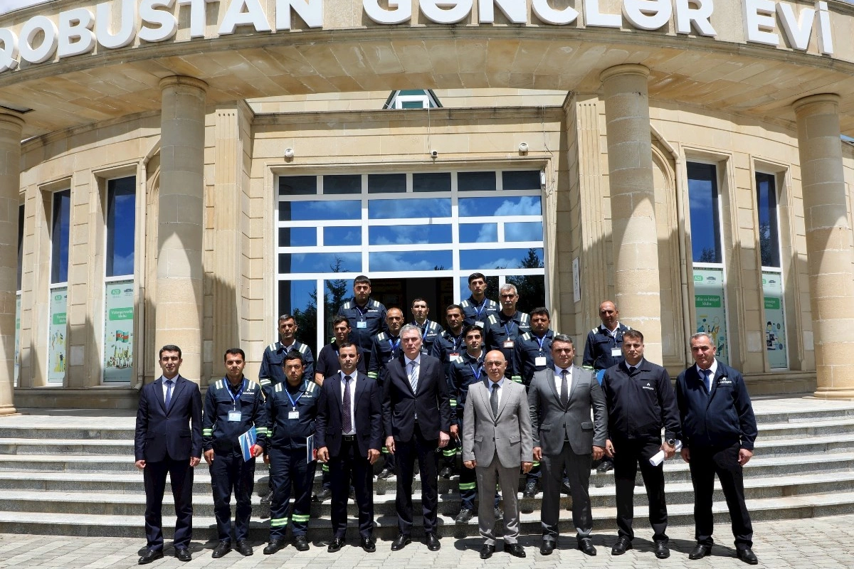 Ağsu RQİİ-nin əməkdaşları təltif edildi — FOTOLAR