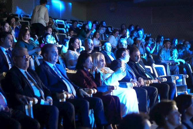 XV Beynəlxalq İpək Yolu Musiqi Festivalı təntənəli bağlanış konserti ilə yekunlaşdı — FOTOLAR