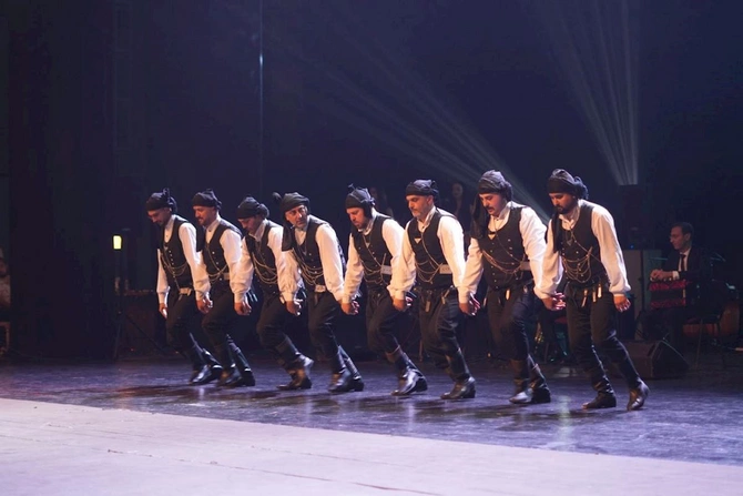 XV Beynəlxalq İpək Yolu Musiqi Festivalı təntənəli bağlanış konserti ilə yekunlaşdı — FOTOLAR