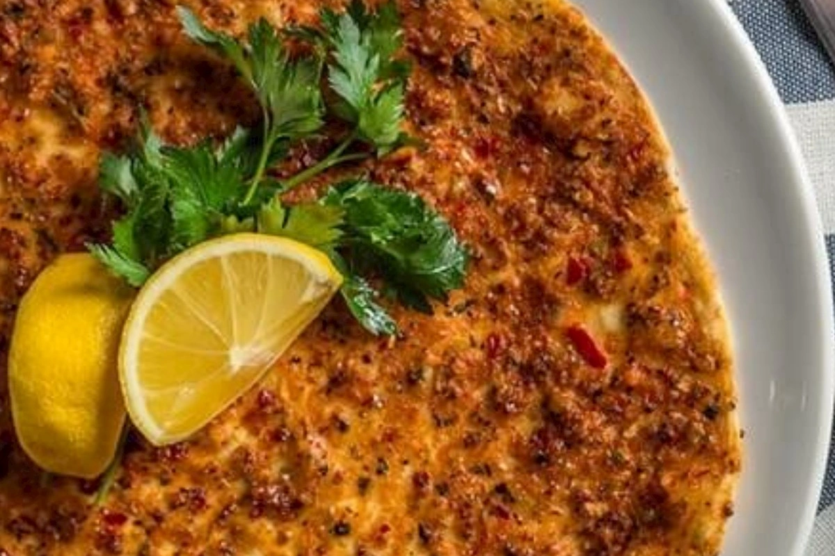 Pəhrizi pozmayan tək lahmacun: Bu üsulla hazırlasanız, kökəlməyəcəksiniz