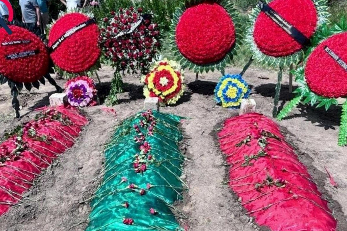 Ata və övladları dəfn olundu — FOTO