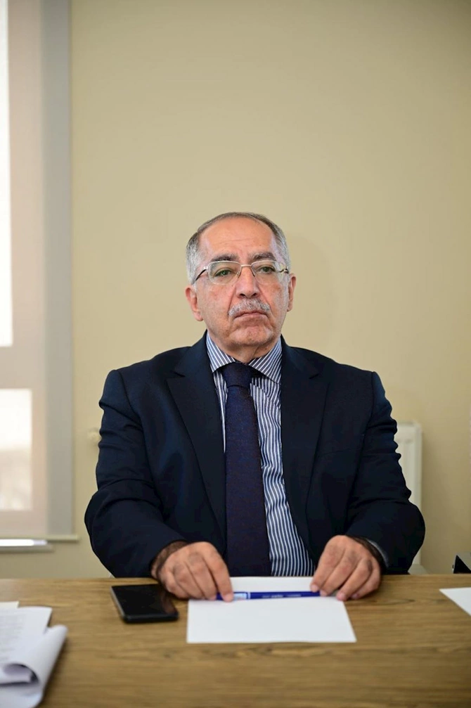 Azərbaycanda ilk dəfə kamança üzrə milli standartlar təsdiqləndi — FOTOLAR Azərbaycanda ilk dəfə kamança üzrə milli standartlar təsdiqləndi — FOTOLAR