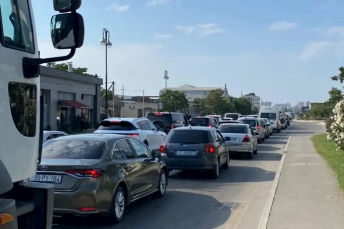 Binəqədi yolu yenə qazıldı — Rəsmi cavab