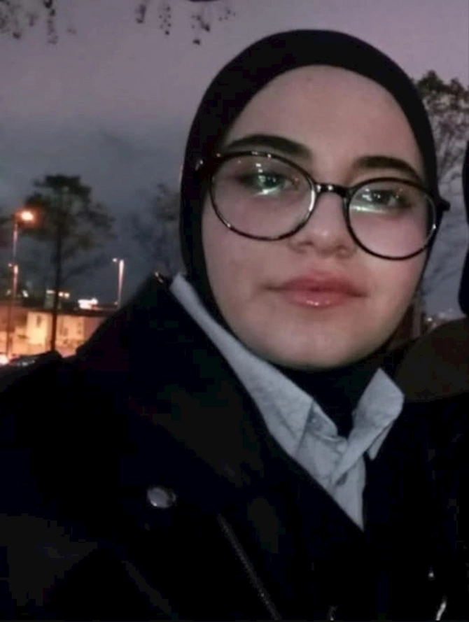 Faciəvi şəkildə ölən Zəhranın fotosu Faciəvi şəkildə ölən Zəhranın fotosu