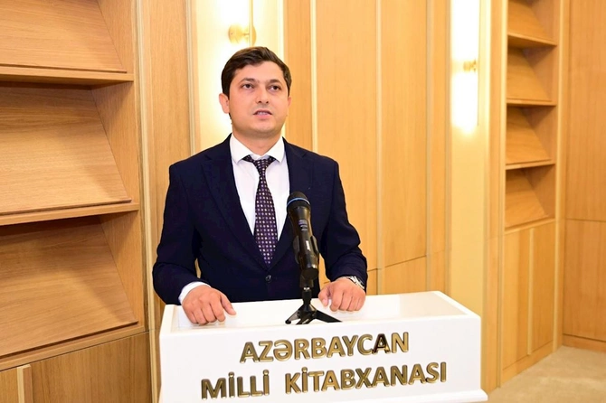 Azərbaycanda ilk dəfə “Mədəniyyət hüququ” ixtisaslaşması üzrə magistr dissertasiyalarının müdafiəsi keçirilib — FOTOLAR Azərbaycanda ilk dəfə “Mədəniyyət hüququ” ixtisaslaşması üzrə magistr dissertasiyalarının müdafiəsi keçirilib — FOTOLAR