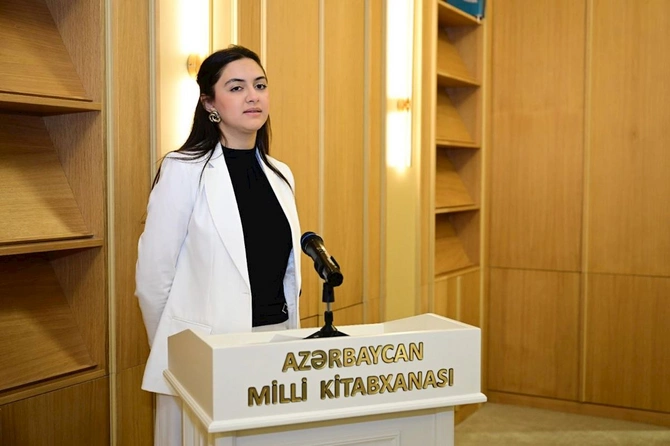 Azərbaycanda ilk dəfə “Mədəniyyət hüququ” ixtisaslaşması üzrə magistr dissertasiyalarının müdafiəsi keçirilib — FOTOLAR Azərbaycanda ilk dəfə “Mədəniyyət hüququ” ixtisaslaşması üzrə magistr dissertasiyalarının müdafiəsi keçirilib — FOTOLAR