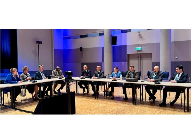 Haaqada Azərbaycan-Niderland parlamentlərarası əlaqələri müzakirə olunub — FOTOLAR