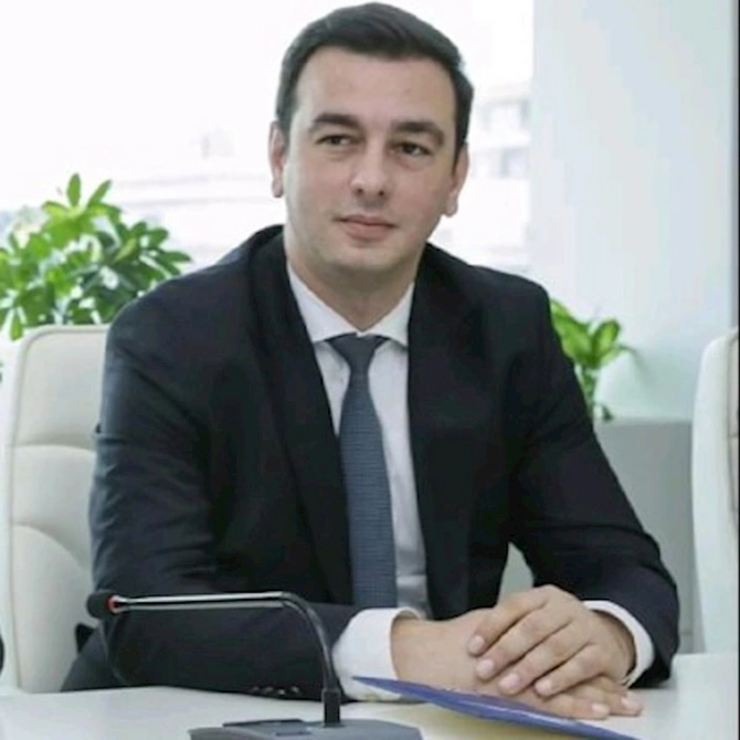 Nazir şöbə müdirini vəzifədən azad etdi — FOTO
