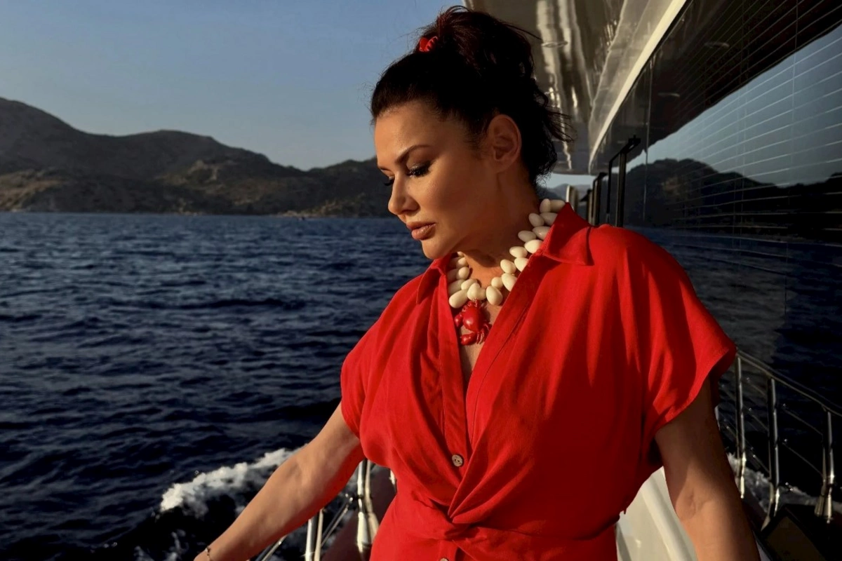 Deniz Seki evində yıxıldı, əməliyyat edildi