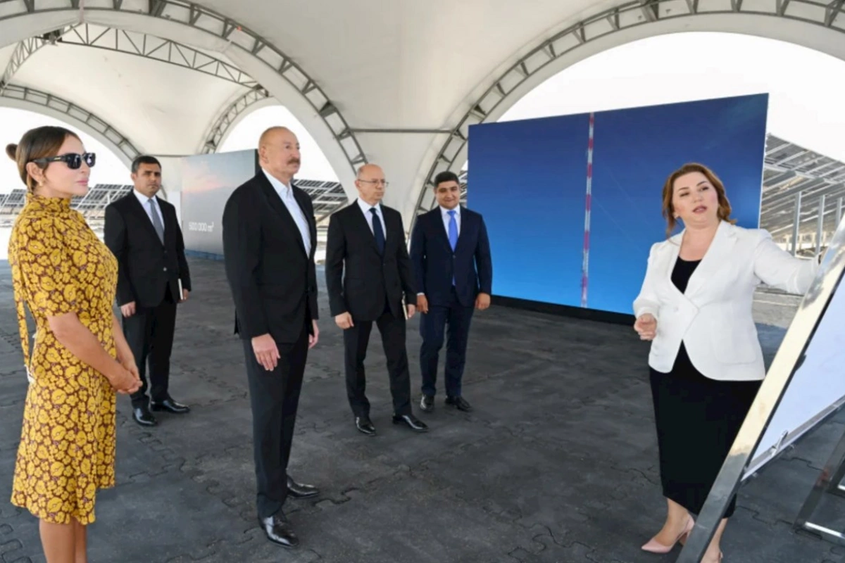 Prezident Naxçıvan şəhərində Şəms 1 və Qərbi Üfüq Günəş Elektrik stansiyalarında görülən işlərlə tanış olub — FOTOLAR