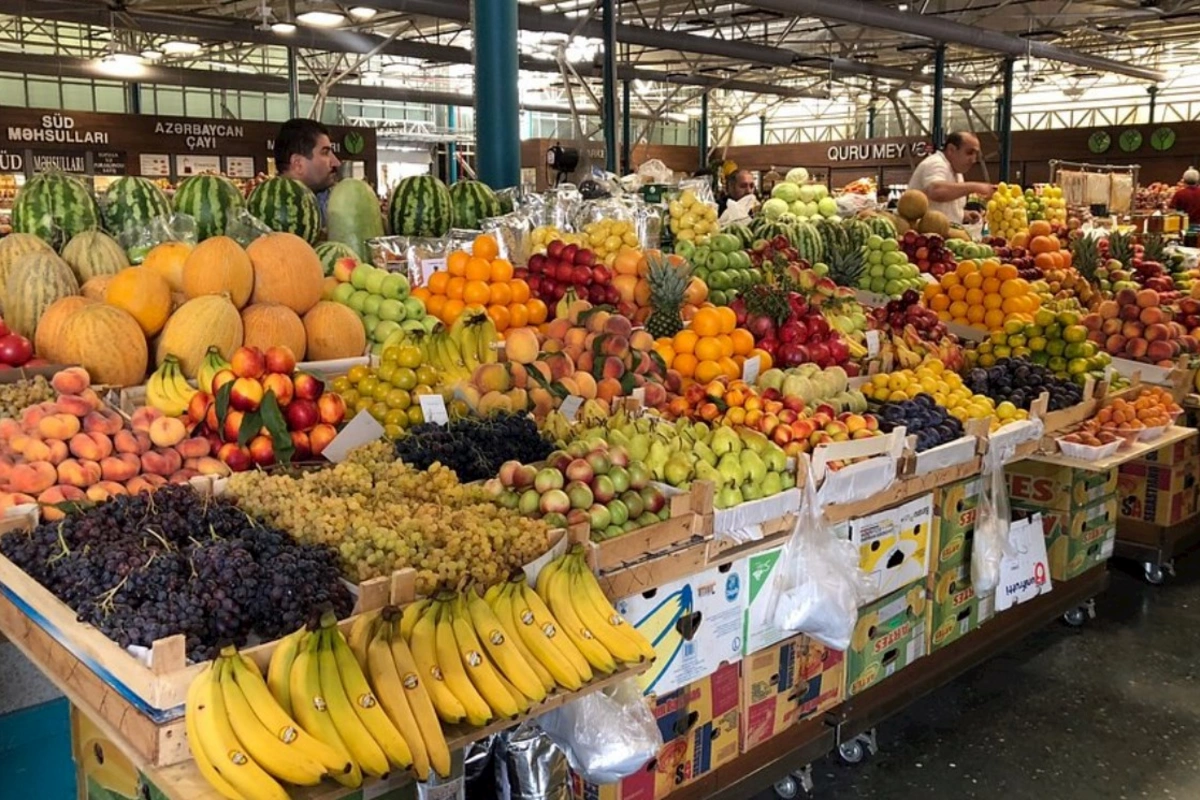 Bakıda ət qiymətinə satılan meyvə — FOTO