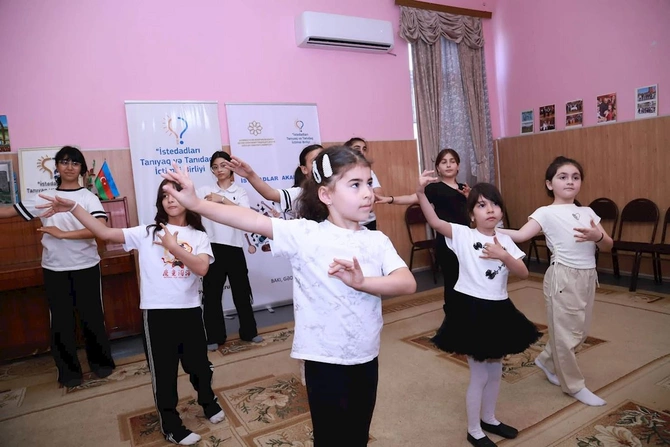Bakı və Gədəbəydə uşaq və gənclər üçün ustad dərsləri təşkil olunub — FOTOLAR