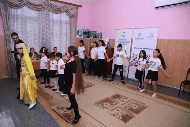 Bakı və Gədəbəydə uşaq və gənclər üçün ustad dərsləri təşkil olunub — FOTOLAR