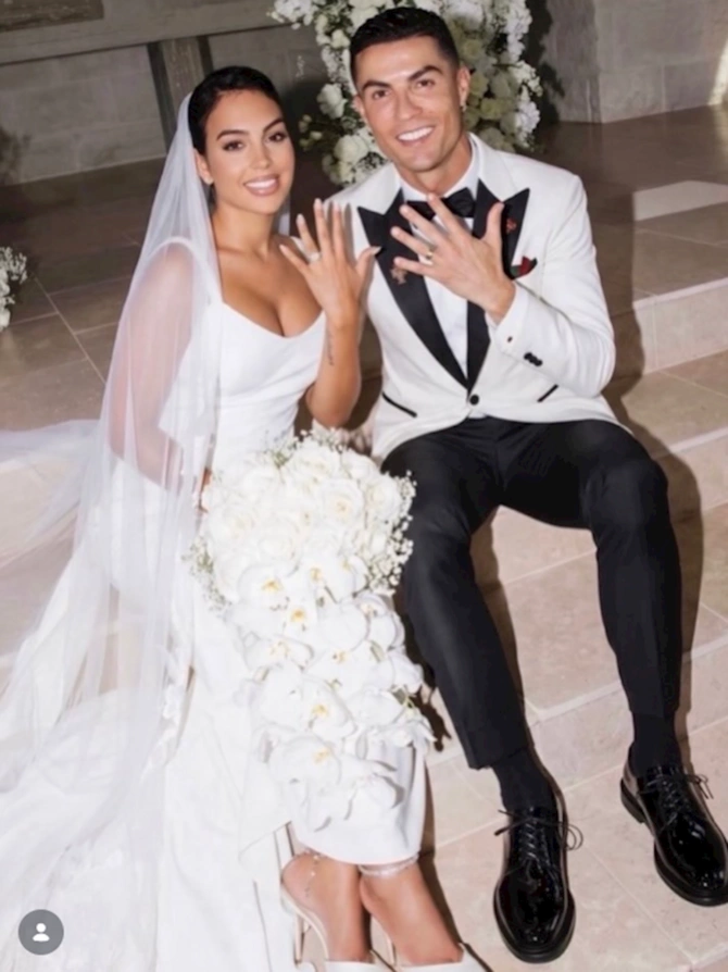 Ronaldo və Corcina Rodriges evləndi — FOTOLAR