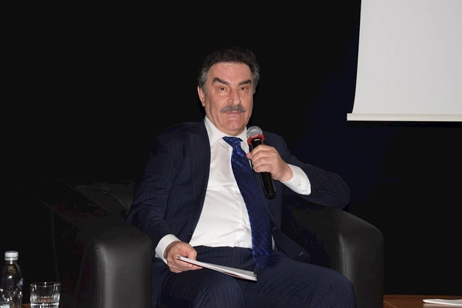 Balıkəsirdə Beynəlxalq Media Zirvəsi keçirildi: Türk dünyası üçün yeni media modeli təklif edildi — FOTOLAR