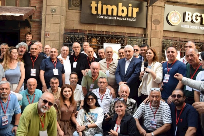 Aida Ramiz Balıkesirdə Beynəlxalq Media və Süni İntellekt Zirvəsində iştirak edib