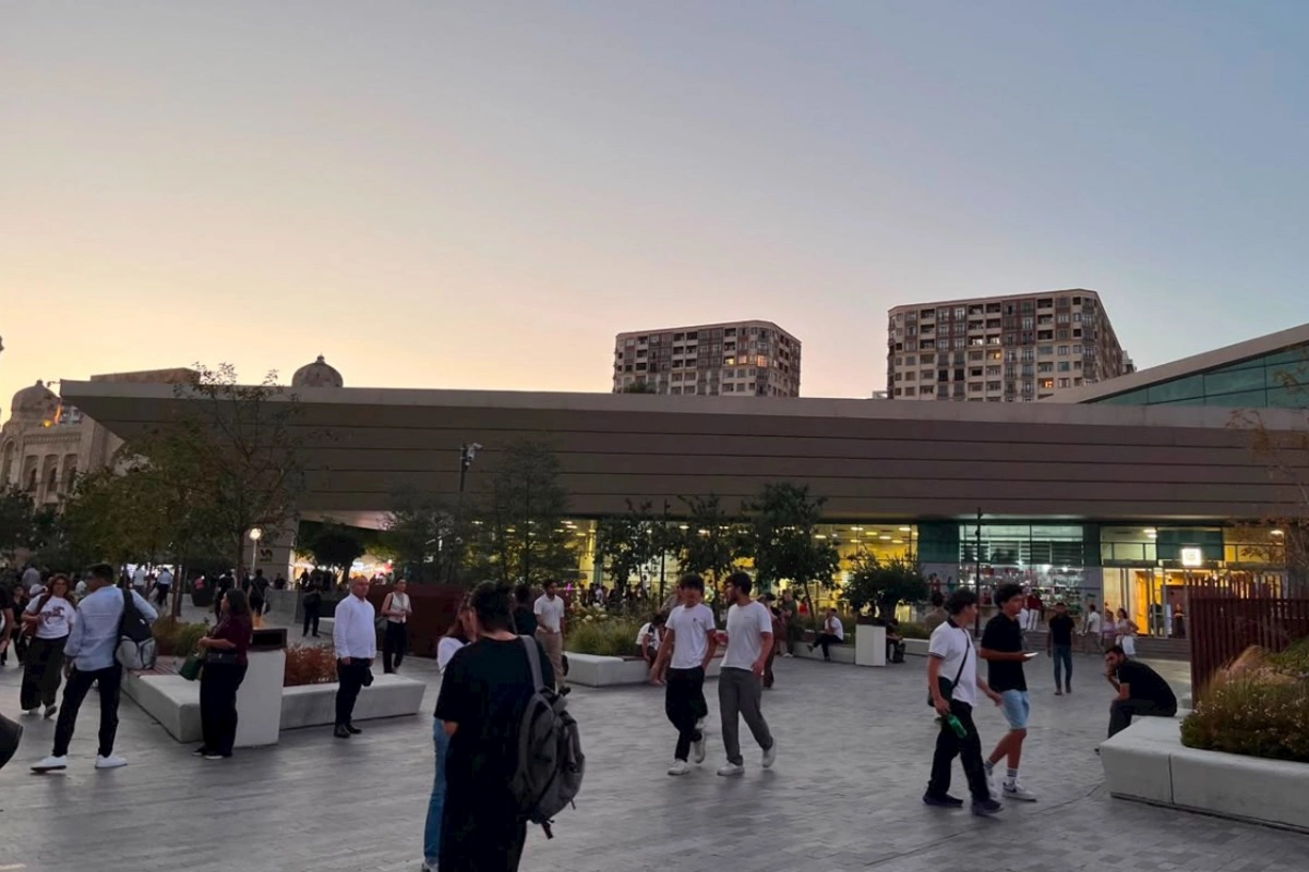 Metrodakı dəyişiklikdən sonra 28 may yaxınlığında vəziyyət belədir — FOTOREPORTAJ
