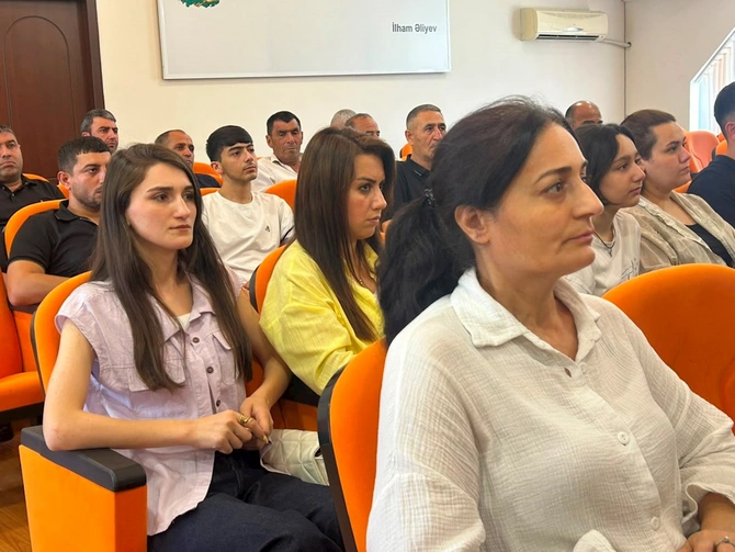 Xocavənd şəhəri və Qırmızı Bazar qəsəbəsinin sakinləri sosial müdafiə tədbirləri və mina təhlükəsi ilə bağlı maarifləndirilib — FOTOLAR