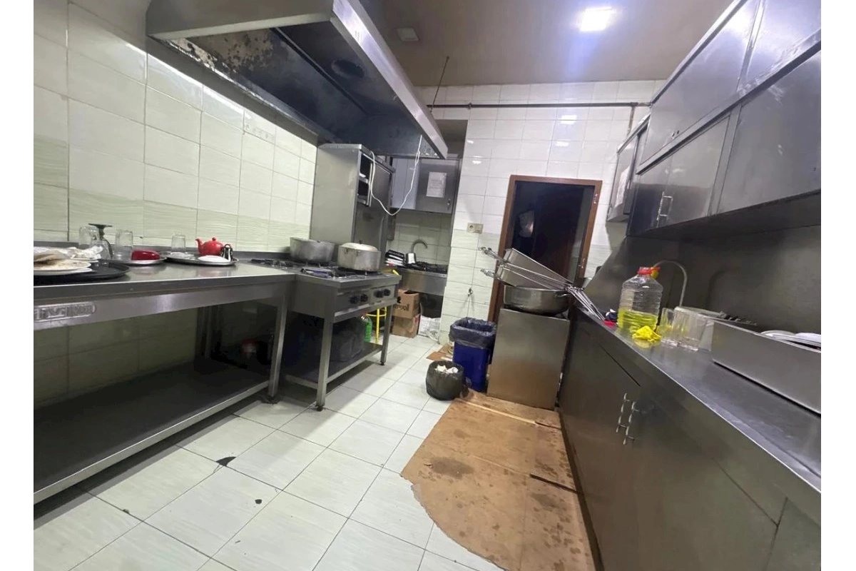 Bakıda kabab evində at DNT-si aşkarlandı — FOTOLAR