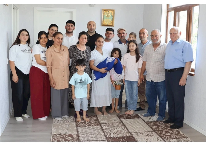 Xocalının Şuşakəndində ilk körpə dünyaya gəlib — FOTOLAR