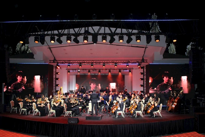 Qəbələ Festivalında ilk dəfə Azərbaycan kinofimlərindən musiqilər səsləndirilib — FOTOLAR